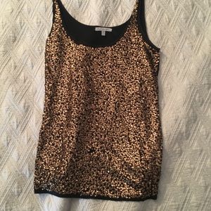 Sparkly gold tank top!